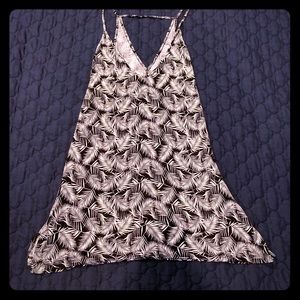 Super cute black and white by old navy